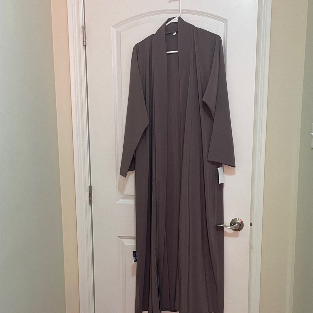 NWOT Chic Taupe Kaftan for Women